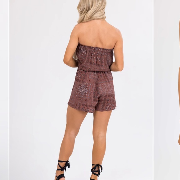 Saints and hearts paisley strapless romper  size medium - Picture 4 of 5